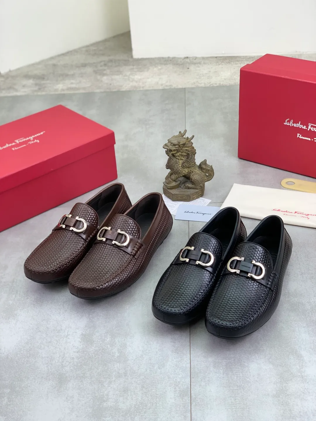 Men's shoes 💰P460 new high quality [Ferragamo/Ferragamo] latest model original imported calfskin, imported cowhide lining + original luxury metal buckle + original combination outsole Comparison without pressure Code number: 38-44 (45 customized)